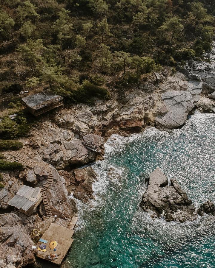 Rocas Roja Beach Hotel Faralya Kültér fotó